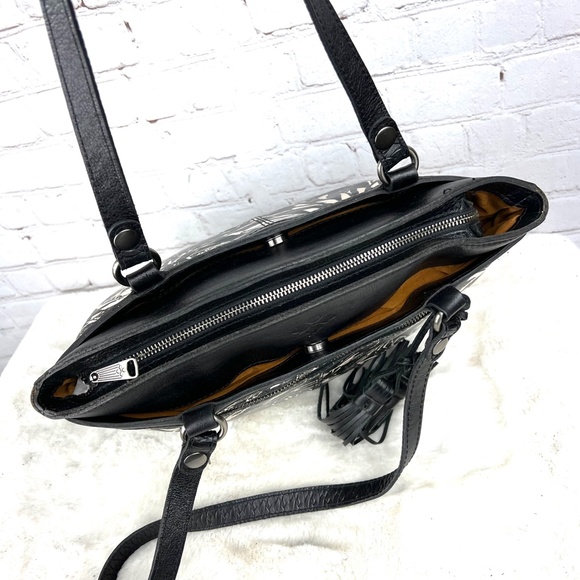 Patricia Nash  Black and White Floral Women's Bag - Picture 4 of 15